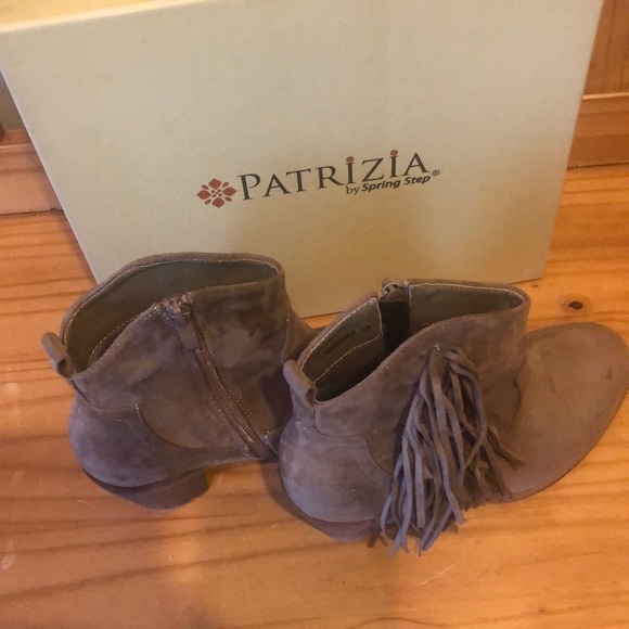 Spring Step Boots, Taupe Suede, Size 7-1/2, Patrizia - Picture 2 of 6